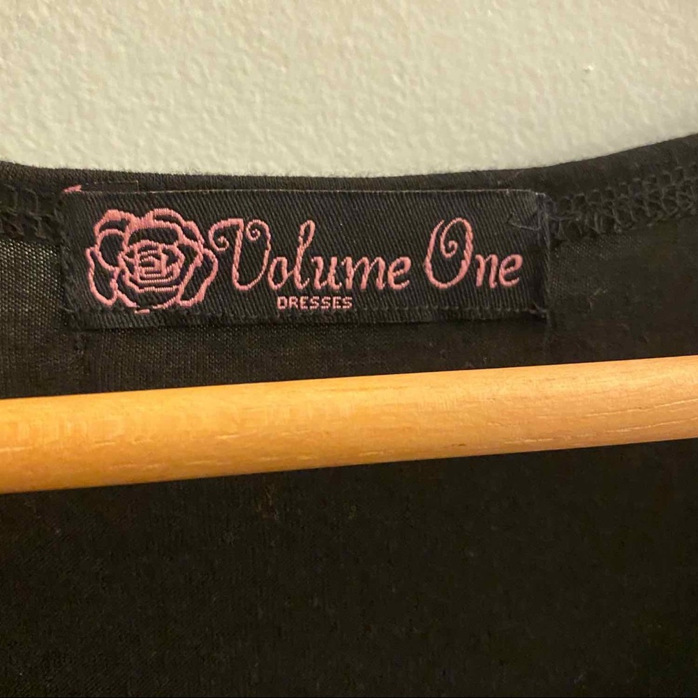 Volume One Dresses - Picture 3 of 3